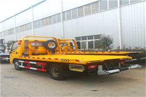 东坝附近拖车救援搭电