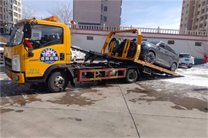 东坝救援拖车费用怎么算